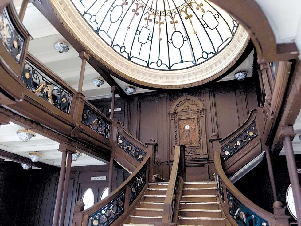 017-Hubert-Lengdorfer-Titanic-Grand-Staircase.jpg